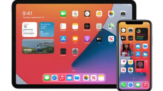 يمكن وضع أدوات على شاشة آيباد دون التضحية بكثير من رموز التطبيقات كما هو الحال مع آيفون