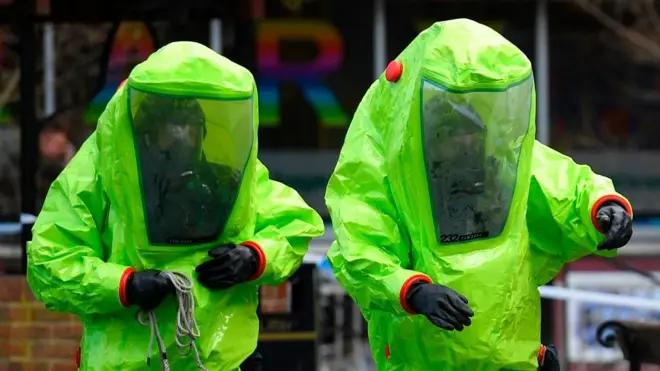 Для отравления Скрипалей использовали "от четверти до половины стаканчика" жидкого вещества, пишет New York Times