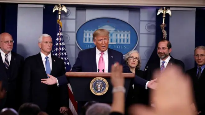 트럼프 대통령은 26일 현지시간 백악관에서 기자회견을 통해 최근 확산하는 코로나19에 대한 미국의 입장을 밝혔다