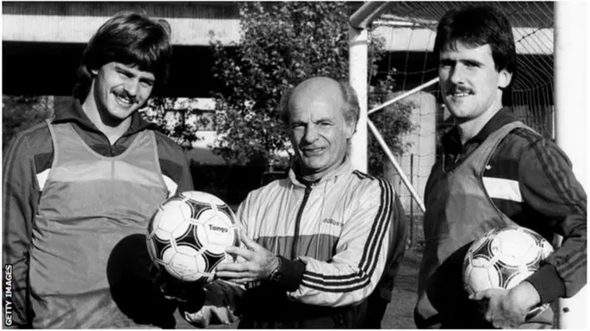 Götz (à gauche) et Schlegel (à droite) en 1984 - un an après ce que le second décrit comme leur "grande aventure".