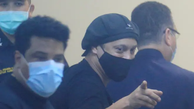 Roonaaldiinihoo fi obboleessi isaa Wiixata mana murtiitti dhiyaatan