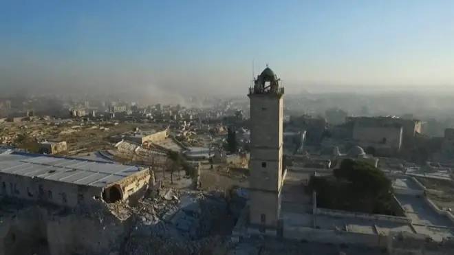 Саме в цих районах міста в останні дні боїв за місто йде жорстока боротьба.