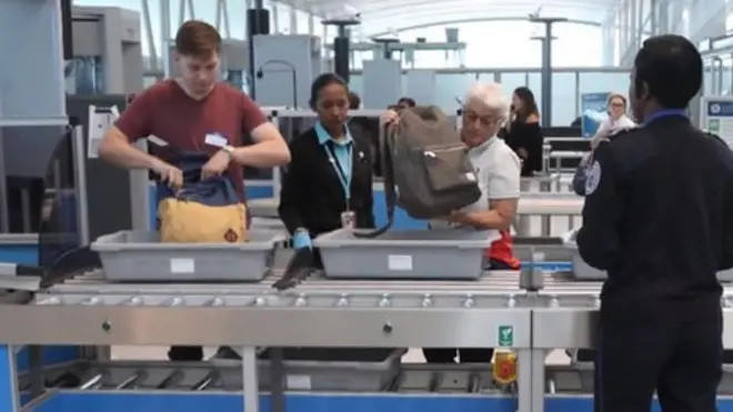 Досмотр в аэропорту