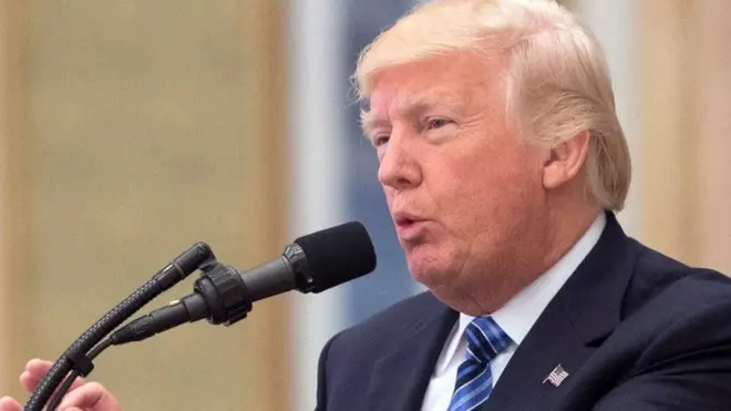 美国总统特朗普呼吁穆斯林国家打击极端主义。