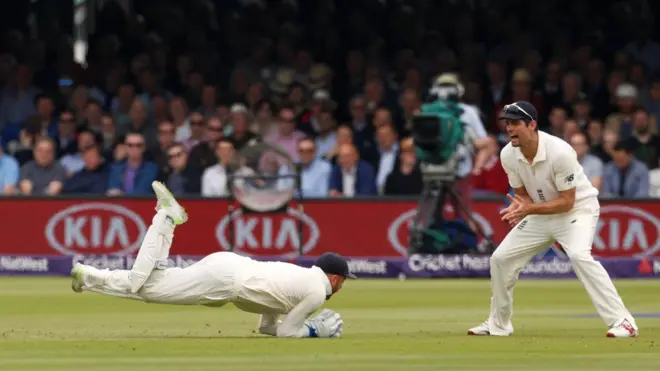 جونی بیئرسٹو نے حارث سہیل کا عمدہ کیچ لیا