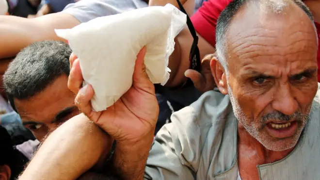 şəkər almış kişi