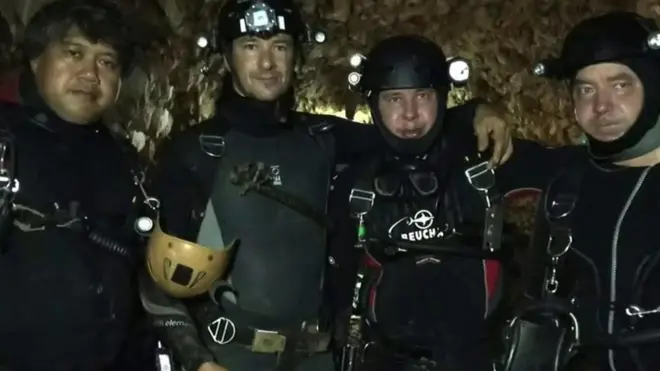 "Працювати дуже складно" - українець, що рятує дітей у Таїланді