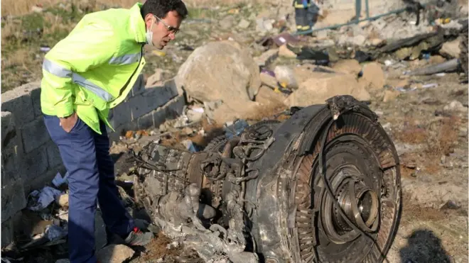 El avión se estrelló poco después del despegue.