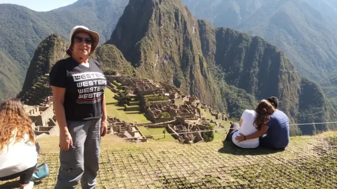 Flora Contin,greenbets saque65 anos, viajou sozinha para realizar o sonhogreenbets saqueconhecer Machu Picchu