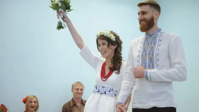 В День закоханих роботу органів реєстрації шлюбу продовжать до півночі