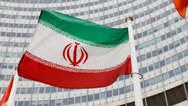 درباره هردو موضوعات مطرح شده درباره تورقوزآباد در گزارش آژانس یعنی ذخیره سازی مواد و تجهیزات اتمی و انتقال کانتینرها از ورامین به آنجا ایران گفته است سئوالات آژانس «اساساً فاقد مبنا است