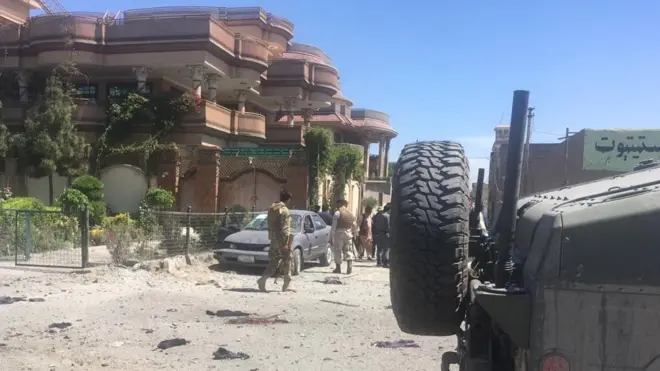 نن سهار ۷ بجې ددې ښار درېیمه ناحیه کې د سړک د غاړې ماین چاودنه وشوه چې ویل کیږي هدف یې د پوليسو رنجر ګاډی و.