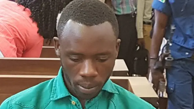 ርዕሰ መምህሩ ቤንጃሚን ማኒራኪዛ