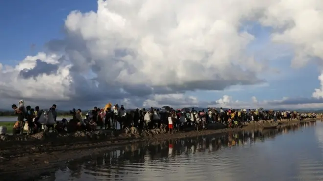 ပဋိပက္ခတွေကြောင့် ပြန်ဖို့ စိုးရိမ်နေကြ