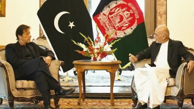 عمران خان، اشرف غنی