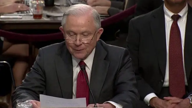 وزير العدل الأمريكي يتعهد بالدفاع عن سمعته "ضد مزاعم حاقدة وكاذبة"