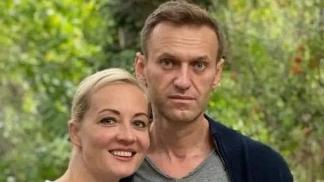 ప్రస్తుతం ఆస్పత్రి నుంచి బయటకు వచ్చిన నావల్నీ బెర్లిన్‌లో తన భార్య యూలియా, కుమారుడు జఖర్‌తో కలిసి ఉంటున్నారు