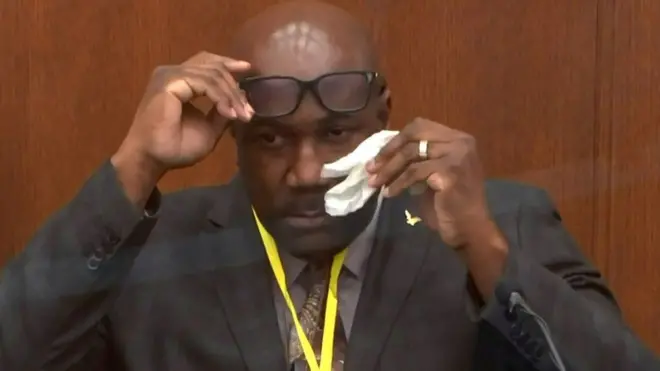 Obboleessa quxisuu Joorji Filooyid, Filoniis Filooyid