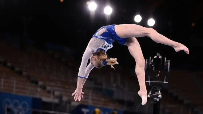 Виктория Листунова во время выступления на Олимпиаде в Токио