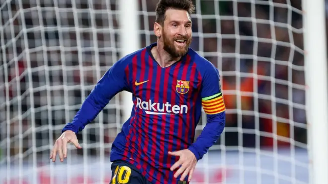 Messi anotó dos goles en la victoria de Barcelona sobre Liverpool y llegó a los 600 tantos en su carrera.