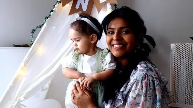 හය දෙනෙකුගෙන් යුත් පවුලකට සිය නිවස දුන් ශ්‍රී ලාංකික තරුණිය