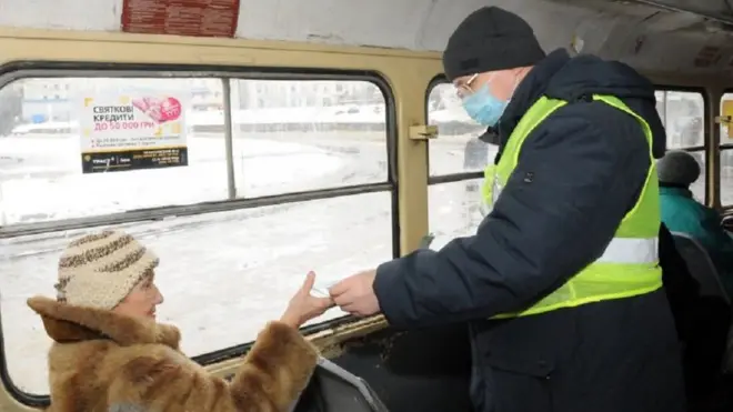 Лікарі кажуть, що цього року грип прийшов в Україні раніше, ніж минулого