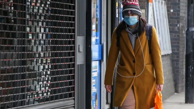 غطاء الوجه أصبح مقبولا عند عامة الناس