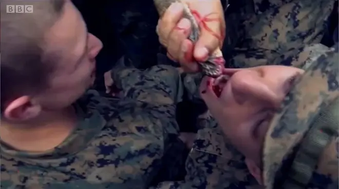 ทหารกินเลือดงู