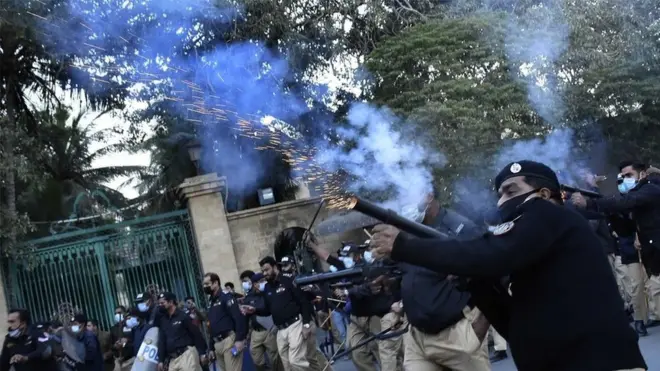 پولیس شیلنگ