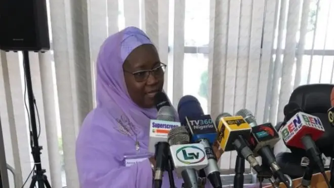 Amina Zakari, nwa nwanne Onyeisiala Buhari bụbu onye ọrụ ahụike na-ahụ ọkwa ọhụụ ya a