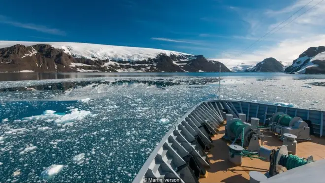 बर्फीला समुद्र