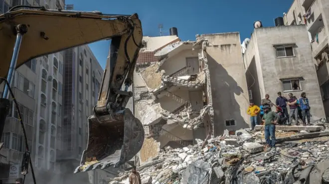 Воскресный авиаобстрел Газы унес жизни 42 человек, сообшила палестинская сторона