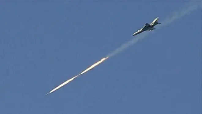 Сирийский МиГ-21 наносит удар по наземным целям. Какой именно самолет сбили в воскресенье, не сообщается