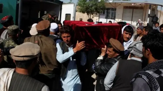 Afghanistan terlibat pertempuran panjang dengan kelompok militan Taliban.