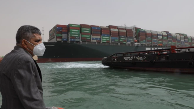 فشلت كل الجهود حتى الآن في تعويم الباخرة