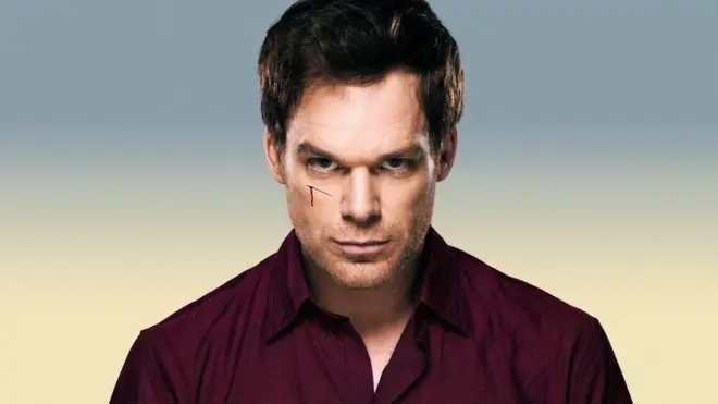 O personagem Dexter Morgan, do seriado Dexter, é visto como emocionalmente distantesportingbet está fora do ar hojeoutras pessoas - um traço associado com psicopatia (Crédito: Showtime Networks)