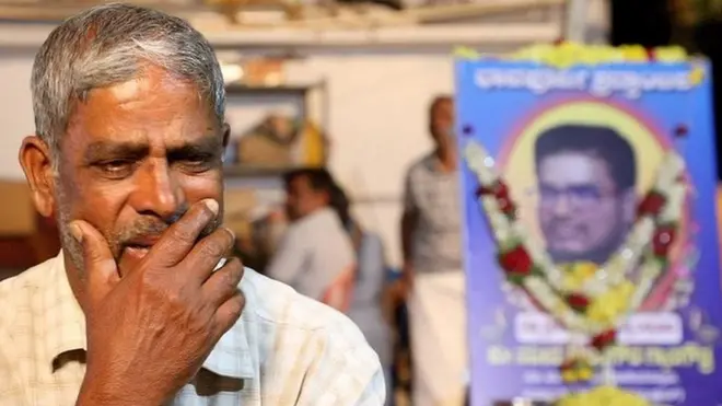 नवीन के पिता