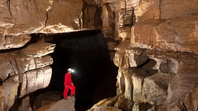 Pelatihan di gua mengajarkan kemampuan bekerja di ruang sempit dan tekanan tinggi pada tim multikultural, sambil tetap melakukan penelitian ilmiah atau pemetaan wilayah.