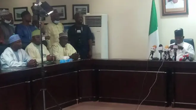 Di union leaders and Govnor Yahaya Bello for di meeting