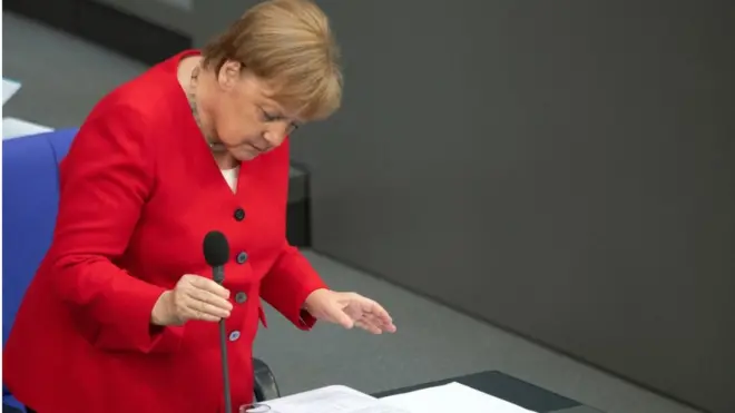 У німецьких журналістів є кілька версій того, що відбувається з Ангелою Меркель