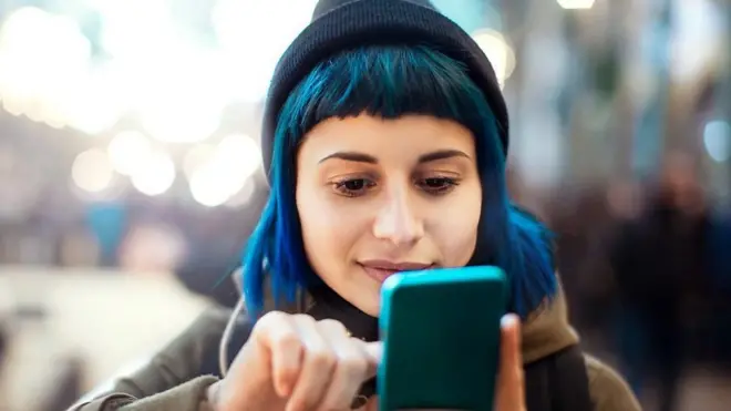 크라우드 펀딩은 젊은이들에게 새로운 생존 통로가 되고 있다