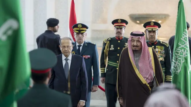 الرئيس اللبناني ميشال عون والملك السعودي سلمان بن عبد العزيز