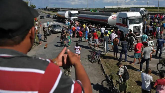 Manifestantes bloquearam acesso à refinaria Reduc, no Riojogos grátis caça níqueisJaneiro