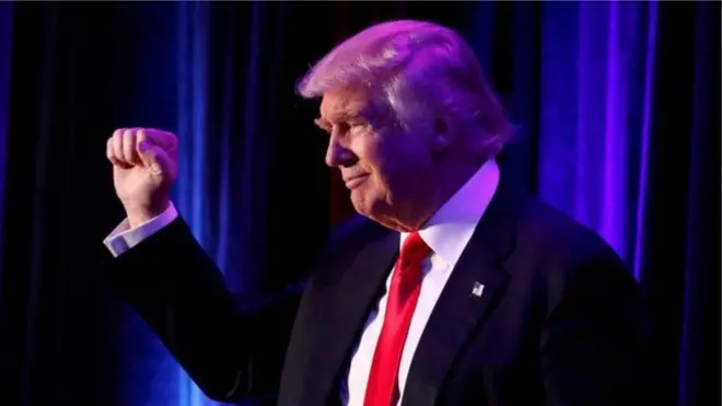 Tổng thống Donald Trump nói khâm phục và tôn trọng cơ quan tình báo Hoa Kỳ