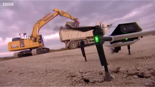 【世界を揺るがす】　建設現場にGPSとドローンで効率追求