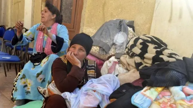 نازحون من مدينة العريش في شبه جزيرة سيناء