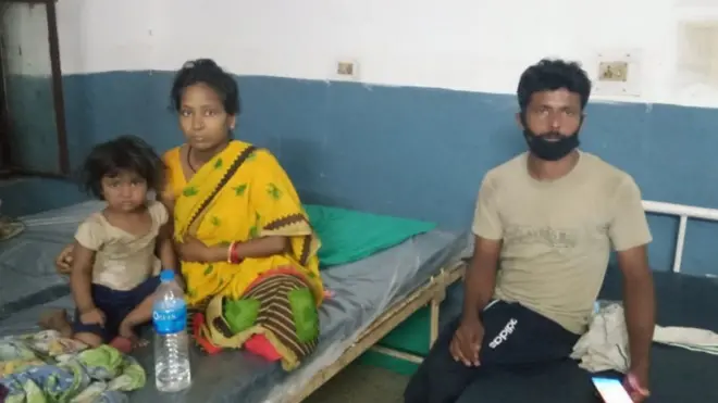 સંદીપ યાદવ અને તેમના પત્ની રેખા હૉસ્પિટલમાં