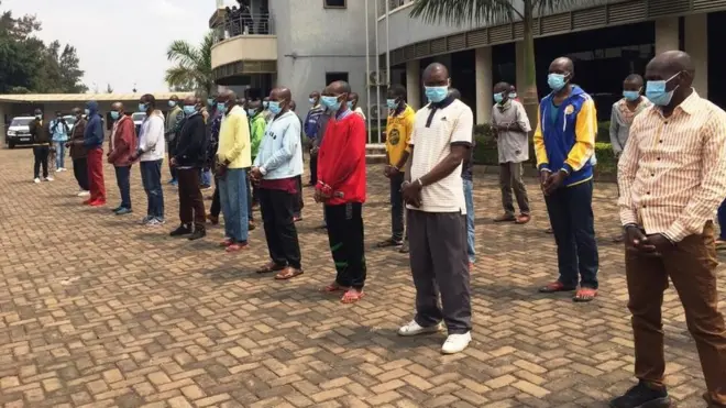 Bamwe mu berekanywe ku kicaro cya polisi i Kigali