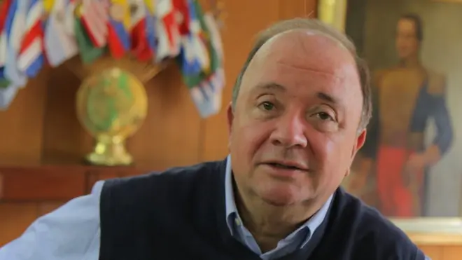 Villegas considera que la paz en Colombia avanza a buen ritmo.