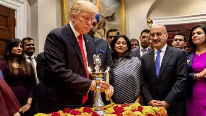 डोनल्ड ट्रंप